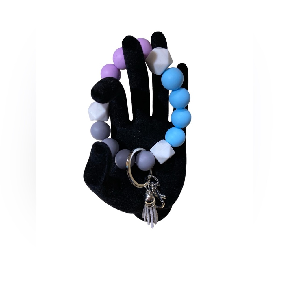 Silicone bead wristlet
